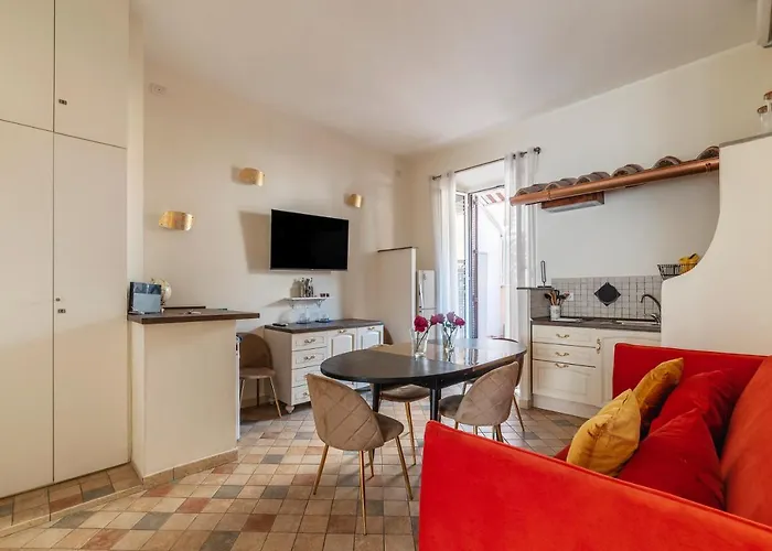 Apartamento 4-rooms Flat At Vatican