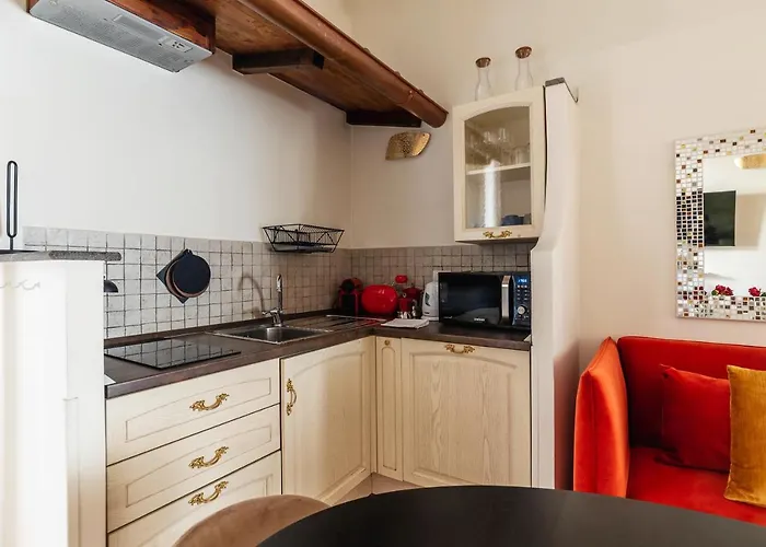 4-rooms Flat At Vatican *